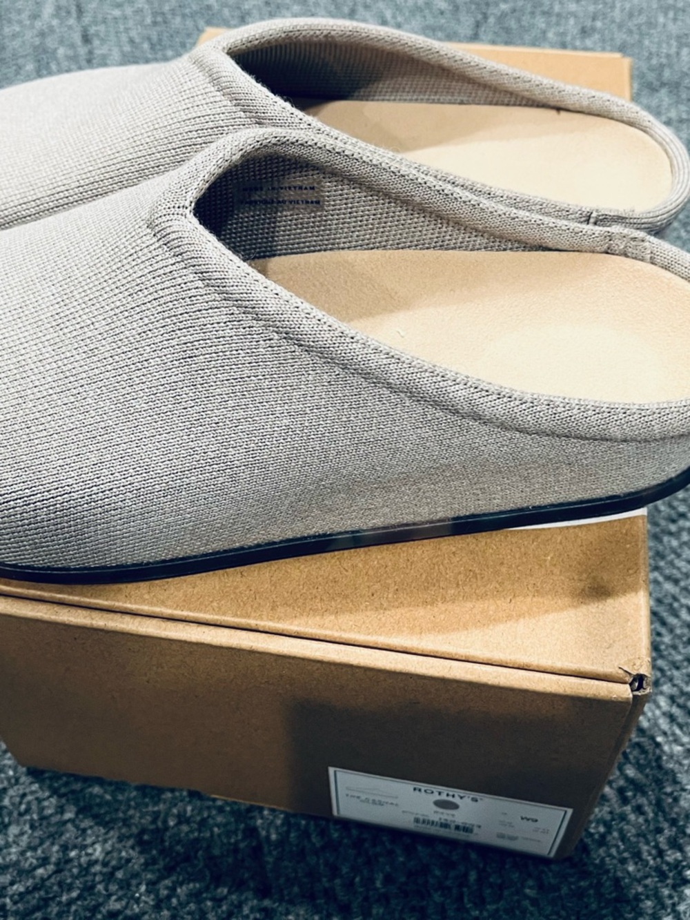 Rothy's The Casual Clog - Dove (Light Taupe) NWT Size 9 - Picture 3 of 5